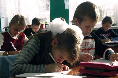 В 1-м классе только 4,3% школьников являются абсолютно здоровыми, а к концу школы таких учеников не остаётся. Фото: ПГ / Геннадий Михеев 