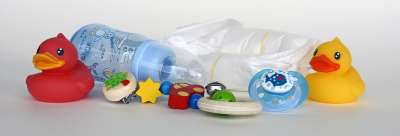 Ученые предлагают полностью запретить для использования пластиковую упаковку, особенно на рынке детского питания.