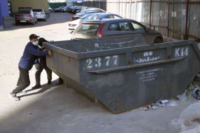 Пилотный проект по эвакуации автомобилей, мешающих вывозу мусора, будет реализован в Долгопрудном. Фото: Константин Завражин/РГ