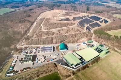 В полигонном парке Брандгольц федеральной земли Гессен не только перерабатываются отходы, но и производится электрическая и тепловая энергия. Фото: архив (GIZ) GmbH 
