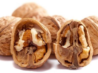 Ранее уже было известно о способности грецких орехов снижать уровень холестерина.