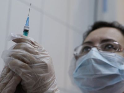 Появился список болезней, при которых вакцинирование может стать смертельно опасным. Фото: АГН «Москва» 