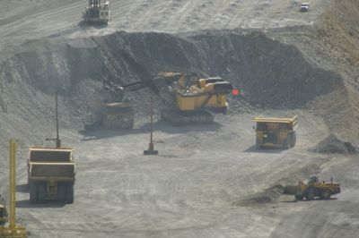 Работы на руднике компании «Рио Тинто», планирующей создание литиевого рудника на территории Сербии. Фото: Hermann Luyken.