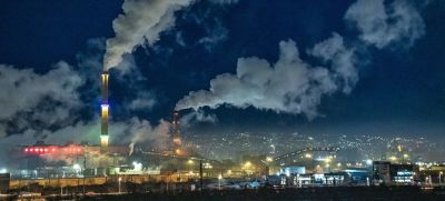 Выбросы угольных электростанций ведут к загрязнению воздуха в Улан-Баторе, Монголия. Фото: ADV / А.Джавеллана.