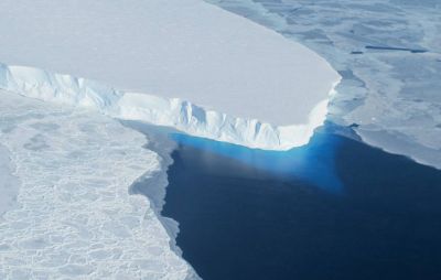 Ледник Туэйтса, Антарктида. Фото: NASA.