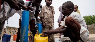 Нехватка водных ресурсов и отсутствие чистой питьевой воды являются одной из основных причин смертности от предотвратимых болезней среди детей в возрасте до 5 лет. Фото: ЮНИСЕФ/Ф.Абубакар.