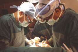 Сербские хирурги подрались во время операции
