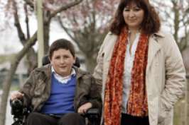 Биодобавки вернули к жизни парализованного британского мальчика
