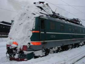 Снежная лавина на Южном Урале завалила железные и автомобильные дороги. Фото: РИА &quot;Новый Регион&quot;