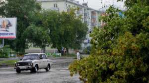 Ураган перевернул остановку в Челябинской области, один человек погиб. Фото: РИА Новости