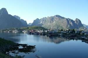 Лофотенские острова – архипелаг в Норвежском море у северо-западного побережья Норвегии. Фото: http://www.bellona.ru