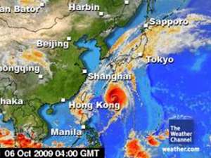 На Японию движется мощный тайфун &quot;Мелор&quot;: удара ждут в Токио. Фото: Yahoo! Weather