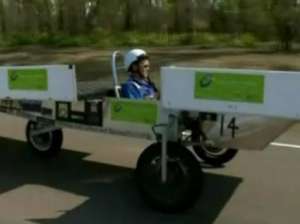 &quot;Зеленые гонки&quot; в Австралии: экомобили соревнуются в скорости. Фото: РИА Новости