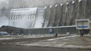 Эксперты изучают прочность и устойчивость плотины Саяно-Шушенской ГЭС. Фото: РИА Новости