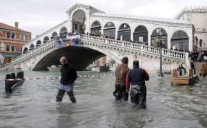 Наводнение в Венеции. Фото: http://www.newsland.ru
