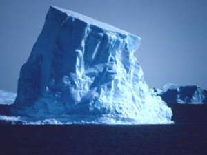 Айсберг. Фото NOAA
