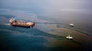 Авария в Мексиканском заливе. Фото: http://sibnovosti.ru