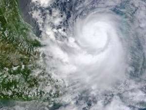 Шесть человек погибли в результате наводнений, которые вызвал на территории восточного мексиканского штата Веракрус ураган &quot;Карл&quot;. Фото: http://news.nationalgeographic.com/