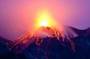 Всплесками вулканизма учёные уже не раз объясняли крупные вымирания (фото Photographies franchab).