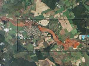 Утечка химикатов в Венгрии видна из космоса. Фото: Вести.Ru