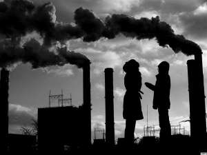 Выбросы промышленных парниковых газов - основная причина плохой экологии. Фото с сайта http://mirnyatom.net