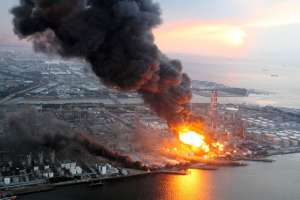 Взрыв на нефтехимическом заводе в Японии. Фото: Вести.Ru