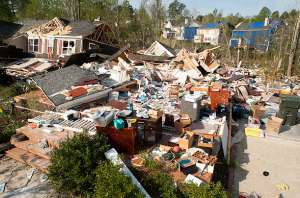 Последствия торнадо в США. Фото: http://photo-day.ru