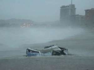 На Мексику обрушился ураган &quot;Беатрис&quot;. Фото: Вести.Ru