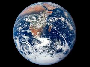 Такой Землю увидели американские астронавты в 1972 году. Фото: http://science.compulenta.ru