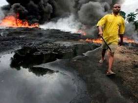 Разлив нефти в Нигерии. Фото: http://searchnews.info