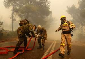 Лесные пожары в окрестностях Афин. Фото: http://nacional.hr