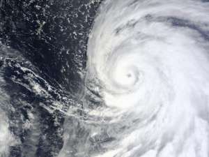 Тайфун идет на ДФО. Фото: http://simpalsmedia.com