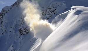 Четыре альпиниста погибли в Шотландии из-за схода лавины. Фото EPA с сайта &quot;Голос России&quot;