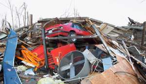 Два человека стали жертвами многочисленных торнадо на востоке США. Фото EPA с сайта &quot;Голос России&quot;