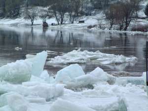 Лед на реке. Архив. Фото: http://gazeta.a42.ru