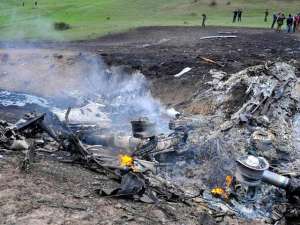 Жители киргизского села Чолок-Арык, расположенного в районе падения самолета-топливозаправщика ВВС США, жалуются на ущерб, нанесенный ЧП экологии района. Фото: Reuters