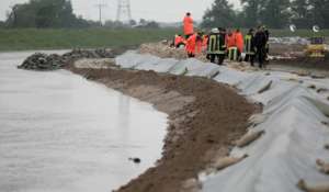 В Германии сильные ливни стали причиной наводнений. Фото EPA с сайта &quot;Голос России&quot;