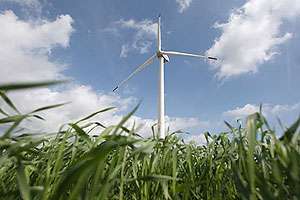 Первая белорусско-французская ветряная энергетическая установка открыта во французском Гранд-Синте. Фото: belta.by