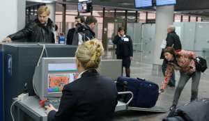 Из-за ливня в сочинском аэропорту застряли 800 пассажиров