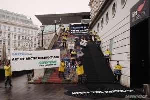 Гринпис против искусного уничтожения Арктики компанией Газпром. Фото: http://www.greenpeace.org