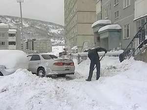 Магадан завалило снегом: за двое суток выпала месячная норма осадков. Фото: Вести.Ru