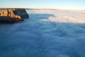  Так инверсионная облачность в Гранд-Каньоне выглядела в декабре 2013 года © National Park Service/Erin Whittaker