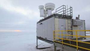 Интерферометр атмосферного испускаемого излучения (AERI) на Аляске, который помог установить связь CO2 и парникового эффекта (фото Jonathan Gero).