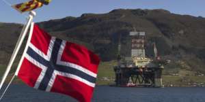 Норвегия снижает добычу углеводородов