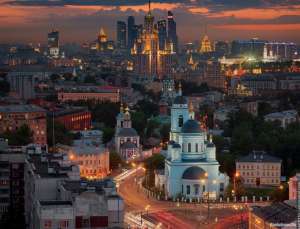 Ночная Москва. Фото: http://www.bankoboev.ru
