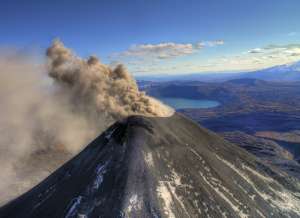 Камчатский вулкан Карымский. Фото: http://deita.ru