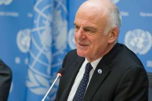 Специальный советник Генсека ООН по ЦУР Дэвид Набарро. Фото ООН/Луи Филипе