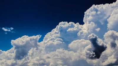 Японские климатологи с помощью компьютерной модели пронаблюдали за процессом образования облаков, и узнали, как аэрозоли влияют на атмосферу.