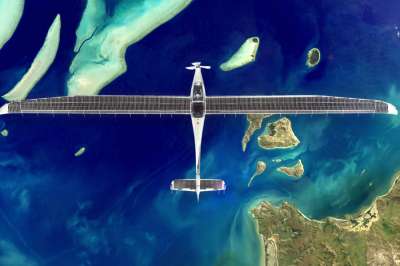 Бертран Пикар и Андре Боршберг уже совершили кругосветку на Solar Impulse 2. Теперь их соотечественник пойдет под Солнцем в стратосферу. Фото: Пресс-служба посольства Швейцарии