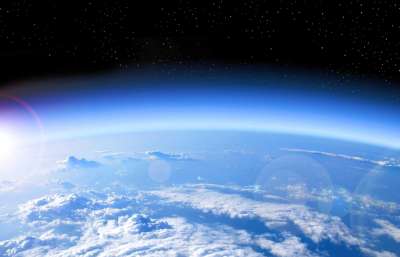 Очередные поступления в атмосферу разрушающих озон веществ указали на открытие нового производства фреона, запрещенного уже более 30 лет.